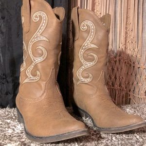 Calvin Klein ,  slightly used ,, cowgirl boots